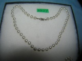 Costume jewelry pearl necklace