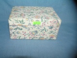 floral material decorated jewelry box