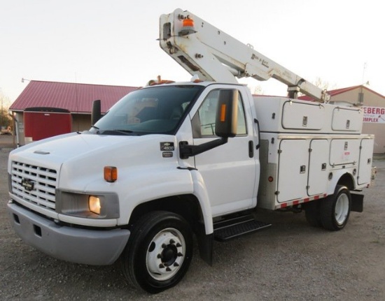 2005 Chevy C4500 Bucket Truck