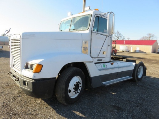 1999 Freightliner FLD120 Day Cab