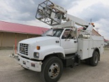 2000 Chevy C7500  Bucket Truck