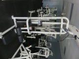 Commercial Traditional Lat  Pulldown w/ Bar