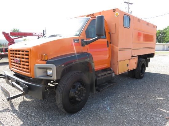 2005 GMC C6500 Chipper Dump