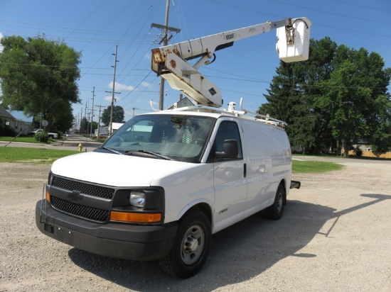 2006 Chevy G3500 Bucket Van