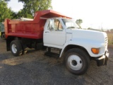 1999 Ford F800 Dump Truck