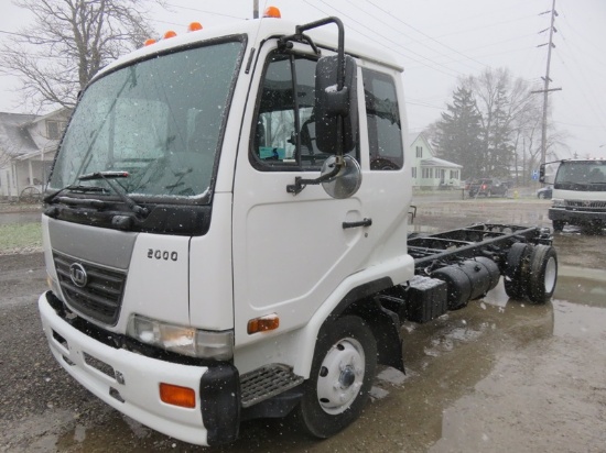 2007 Nissan MKB370FHHN  Cab & Chassis