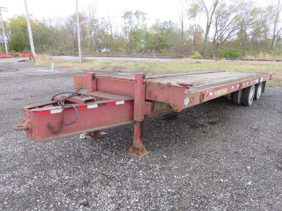 2000 25’ Towmaster T40 Trailer