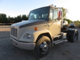 2000 Freightliner FL70