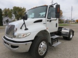 2009 International 4400 Daycab