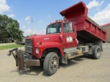 1995 Ford L8000 Dump Truck