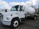 2004 Frightliner FL70 LP Truck