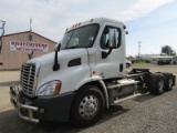 2010 Freightliner CA113 Daycab