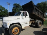 1989 Ford F800 Dump Truck