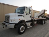 2007 Freightliner M2106 Flatbed W/ Crane