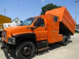 2009 GMC C6500 Chipper Dump