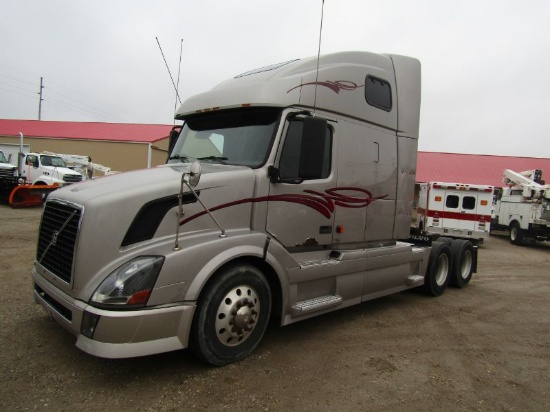 2008 Volvo VNL Sleeper