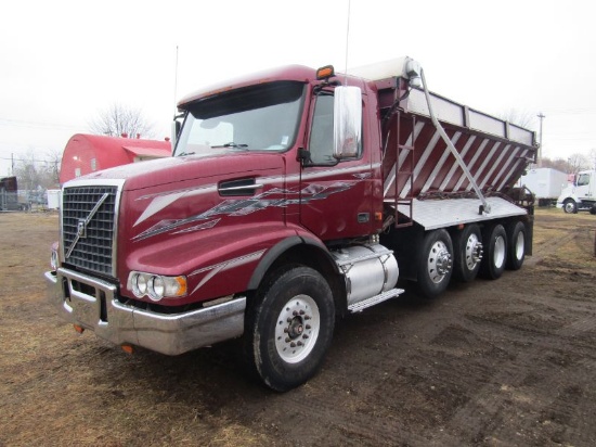 2008 Volvo VHD64B200 Dump Truck