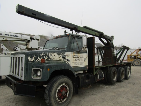 1981 International Crane Truck