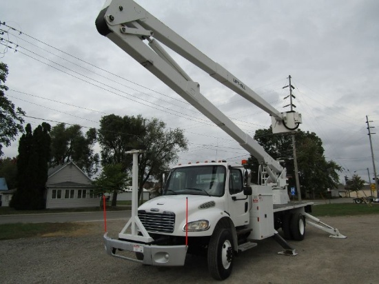 2007 Freightliner M2106 Bucket Truck