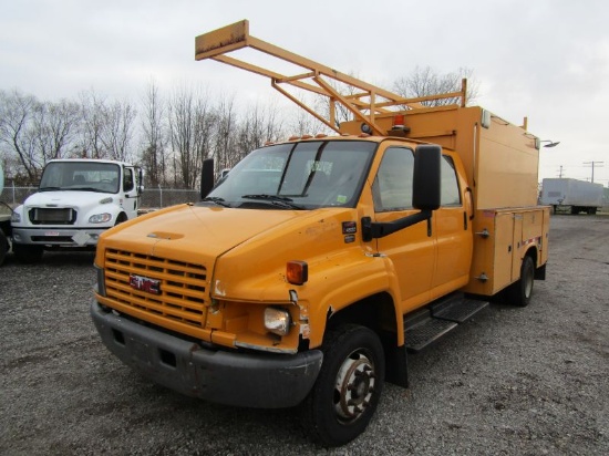 2008 GMC C4500 Encloses Utility Truck