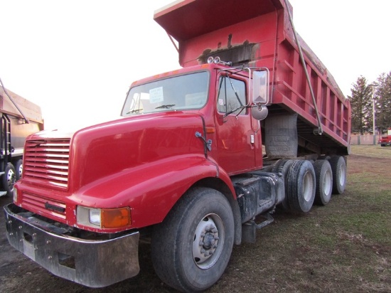 2000 International 2674 Dump Truck