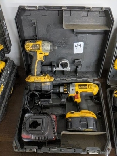 Dewalt 18V 1/4" Impact, Drill, 2 Batteries, & 1 Charger
