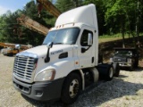 2011 Freightliner CA113 Daycab