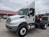 2013 International 4400 Daycab