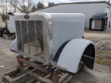 Peterbilt 379 Short Hood