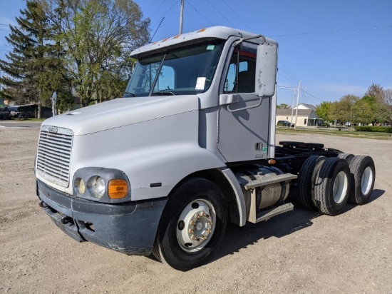 2002 Freightliner CST112 Daycab
