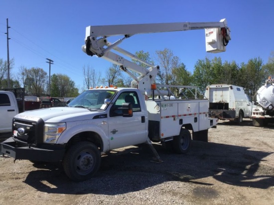 2011 Ford F550 Bucket Truck