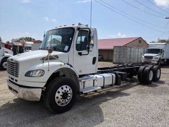 2013 Freightliner M2106 Cab & Chassis