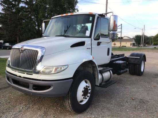 2011 International 4300 Cab & Chassis