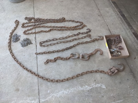 Lot Of Various Size Chains