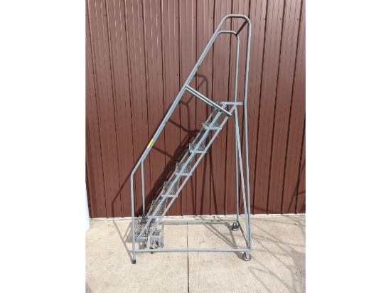 Uline 7 Step 6' Rolling Ladder