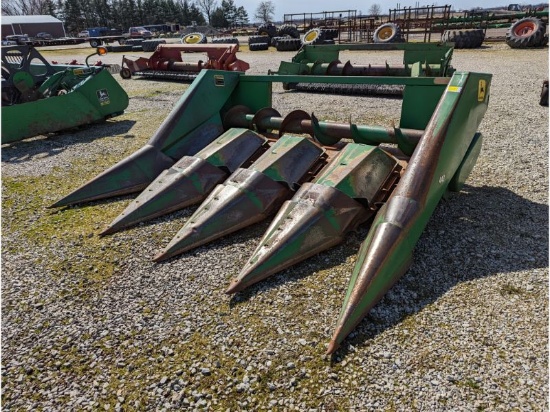 John Deere 443 Corn Head