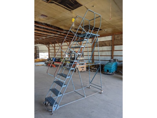 Gillis 10 Step Rolling Ladder