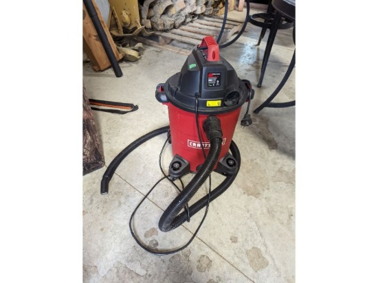 Craftsman 8 Gallon Wet / Dry Vac
