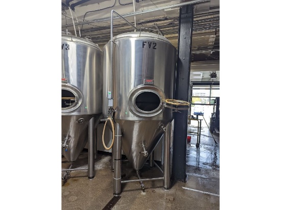 20 BBL DME Brewing Services fermenter Uni Tank