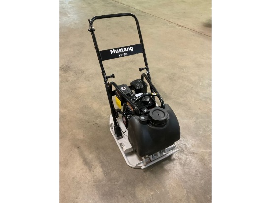 New Mustang LF 88 plate compactor