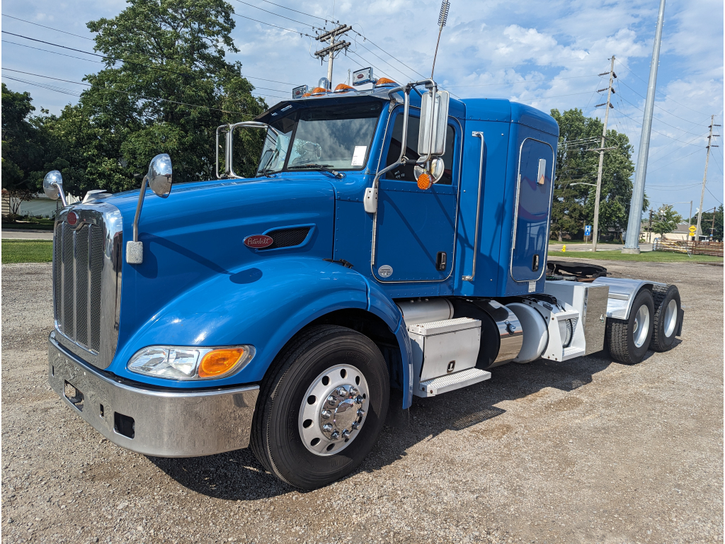 2013 Peterbilt 384 Sleeper | Proxibid