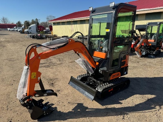 AGT Industrial H15 Mini Excavator