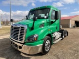 2019 Freightliner CA113 Daycab