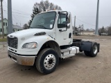 2008 Freightliner M2106 Daycab