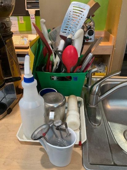 Assorted Kitchen Utensils