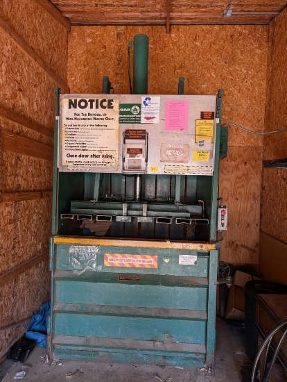Load King Vertical Baler