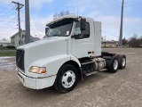 2006 Volvo VNM  Day Cab