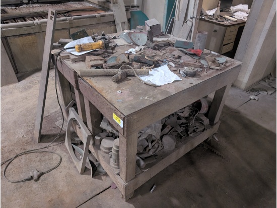 4'x4' Work Table W/ Contents