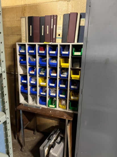 Inserts, Taps, Mills, Rolls, Clips, Bars, Pins, & More W/ Cabinet