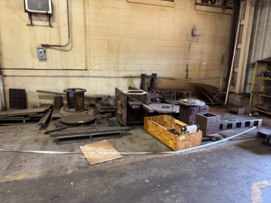 Large Amount of Fixture Holders